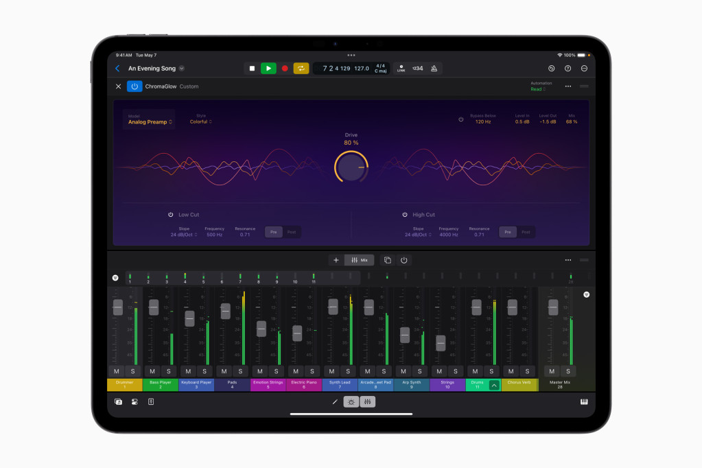 Apple iPad Pro Logic Pro ChromaGlow 240507